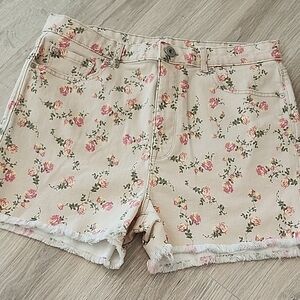 Floral Print Women's Shorts